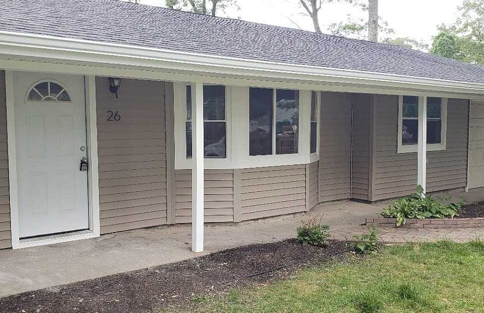 1st image of 26 Andover Dr