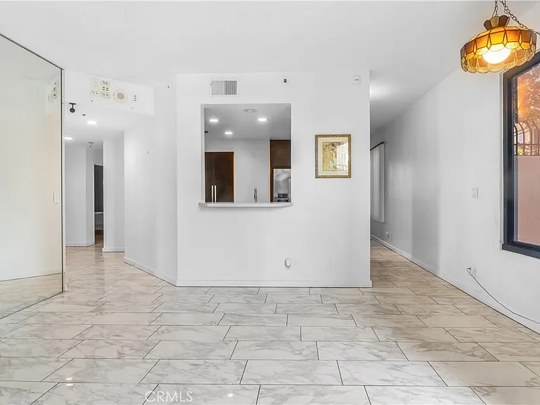 1310 E Ocean Blvd — Photo 8