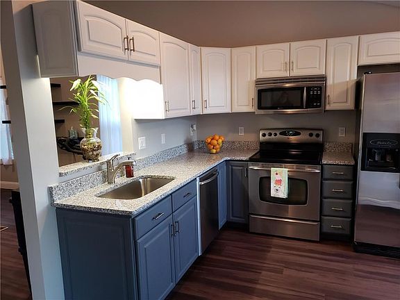 3rd image of 6678 Wimbledon Dr