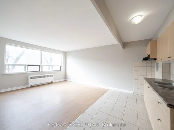 468 Ottawa St N, Hamilton, ON