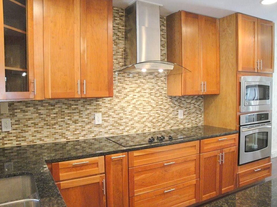 1st image of 2914 Country Place Cir