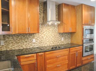 2914 Country Place Cir, Carrollton, TX 75006