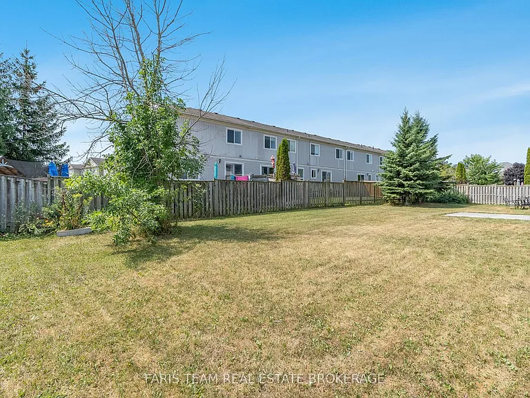 2 Vanessa Dr — Photo 37