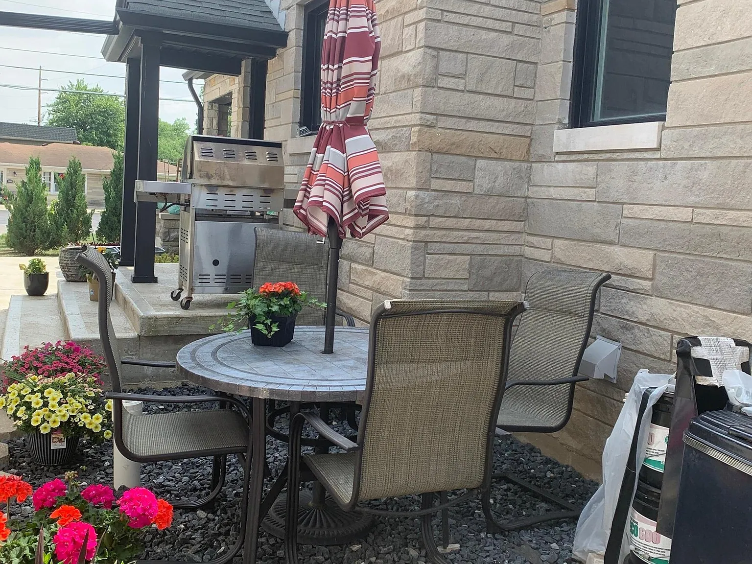 1 bed, 1.0 bath, 2532 sqft, $1,400 — Photo 4