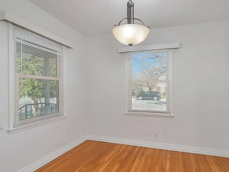 2930 Cedar St — Photo 7