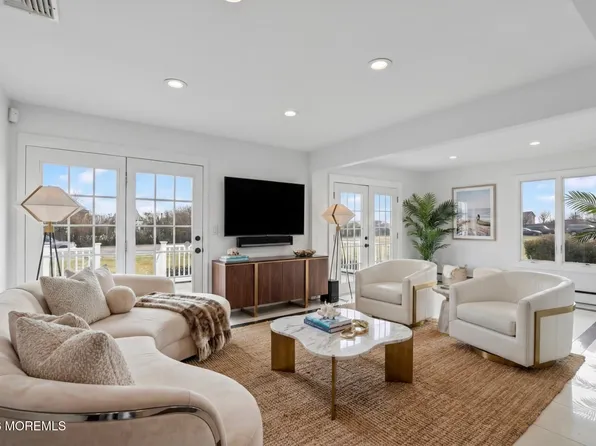 8 Pullman Ave, Long Branch, NJ 07740