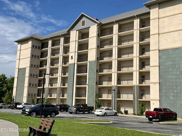 124 Plaza Dr #5402, Pigeon Forge, TN 37863
