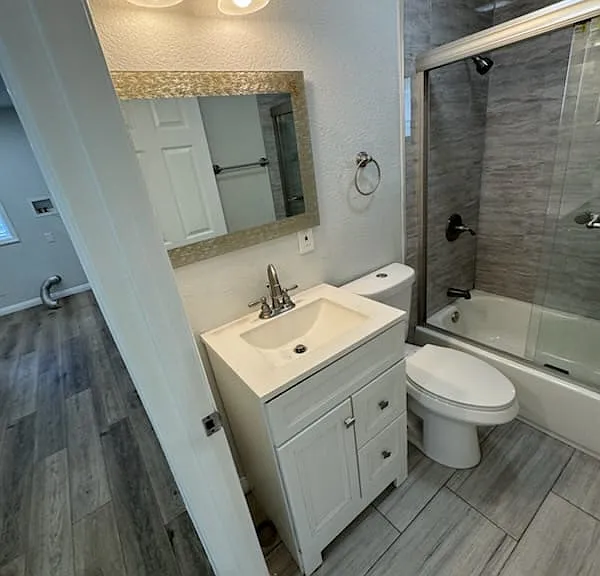 4928 Auburn Dr #B — Photo 18