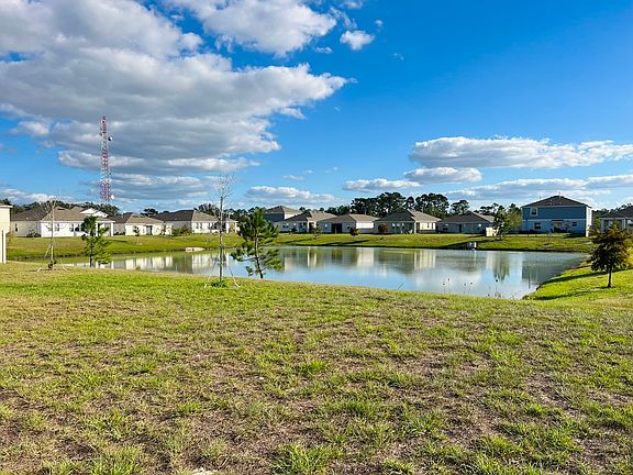 2nd image of 33605 Sky Blossom Cir
