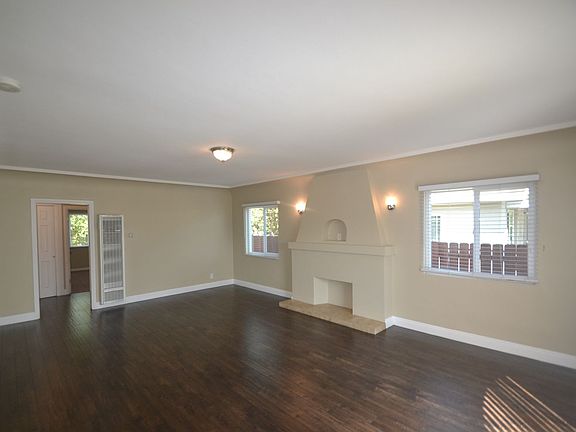 3rd image of 3515 E 55th St