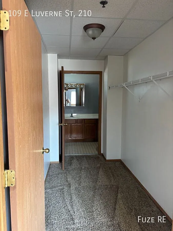 * $750 Off First Months Rent! * 1-Bedroom 1-Bathroom Apartment Available Now at City Centre Apart... — Photo 4