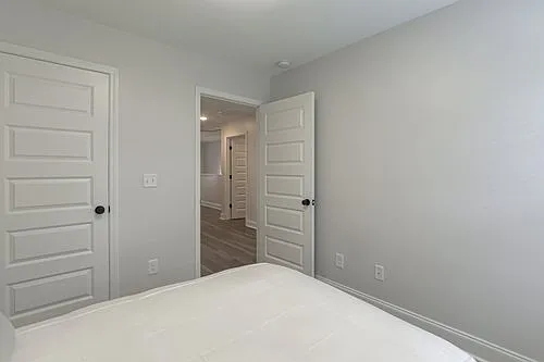 201 Residences — Photo 8