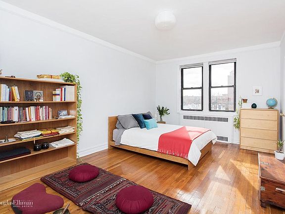 3rd image of 221 E 18th St APT 6J