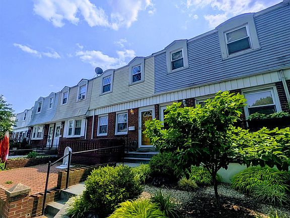 2nd image of 317 Stevens Ave