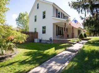 8421 Ridgedale Rd, North Royalton, OH 44133