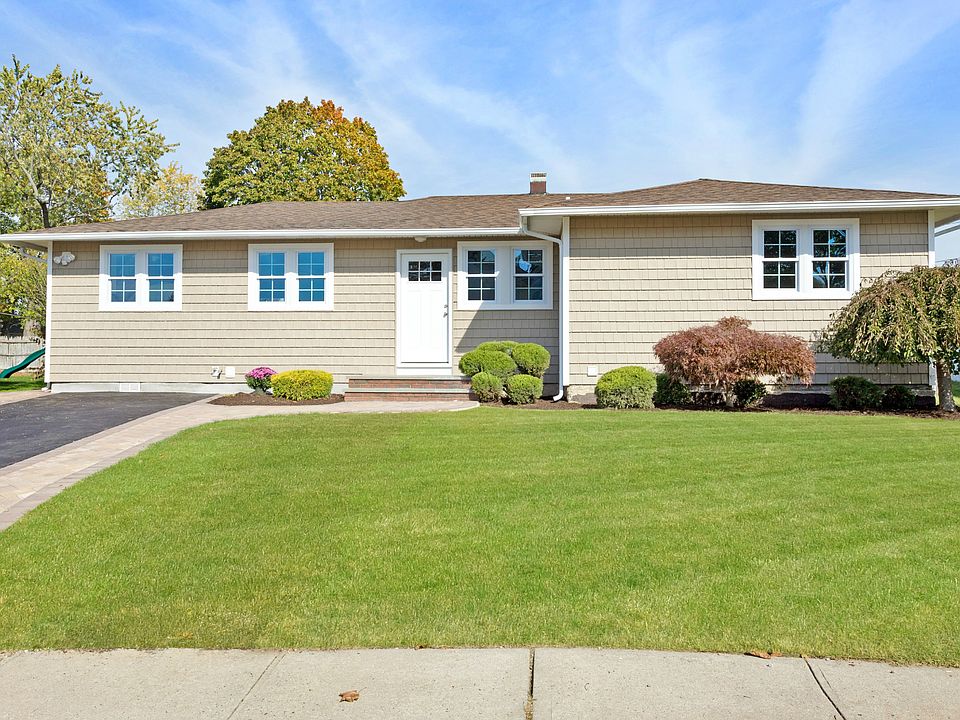 1st image of 31 Diamond Dr