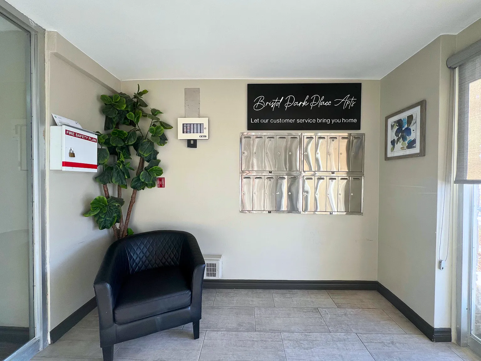 Bristol Park Place Apartments - Choose your rent level - Call for Details - All utilities — Photo 3