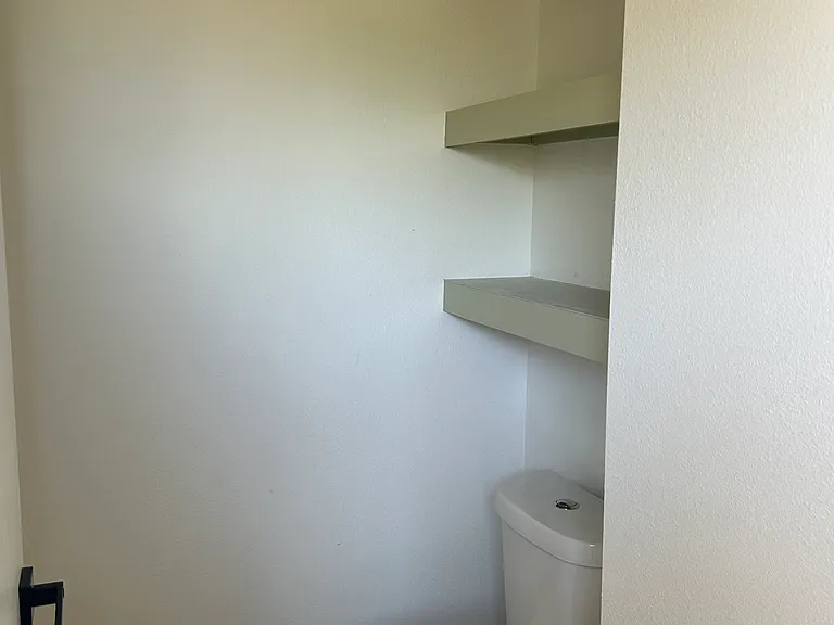 815 W Cooper St — Photo 13