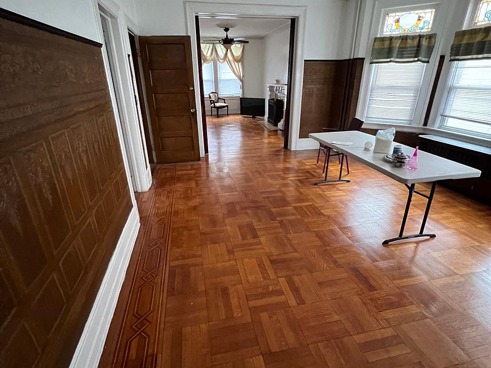 1st image of 645 Van Duzer St Floor 2