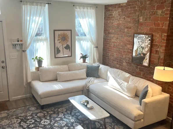 896 N Taylor St, Philadelphia, PA 19130