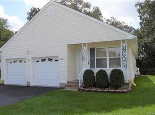 1424 Petunia Way S, Toms River, NJ