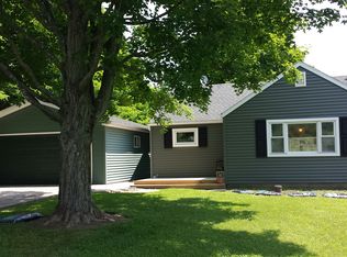 5515 E Creek Rd, South Wales, NY 14139
