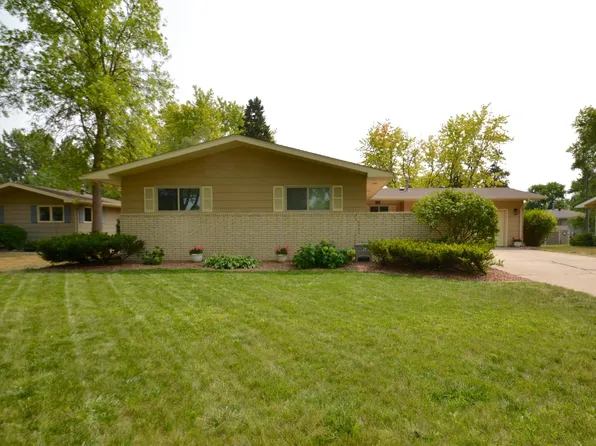 417 Dale Ave, Moorhead, MN 56560