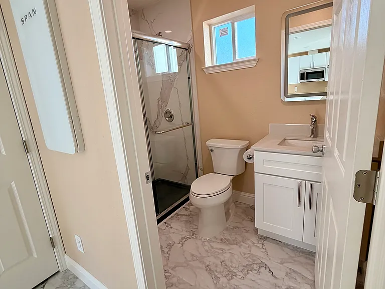 3110 Enfield St #B — Photo 42