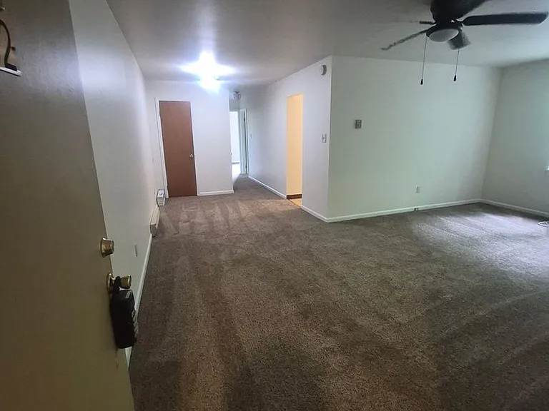 404 Woodcliff Ave — Photo 3