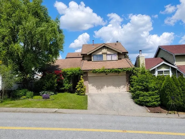 2961 Walton Ave, Coquitlam, BC V3B 6N1