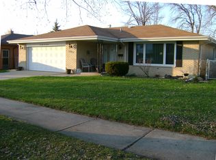 18913 Sherman St, Lansing, IL 60438