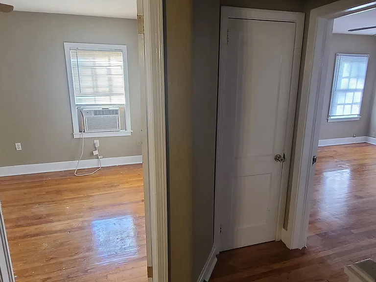 327 Decelle St #B — Photo 22