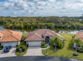 1944 Cove Pointe Dr, Venice, FL 34293