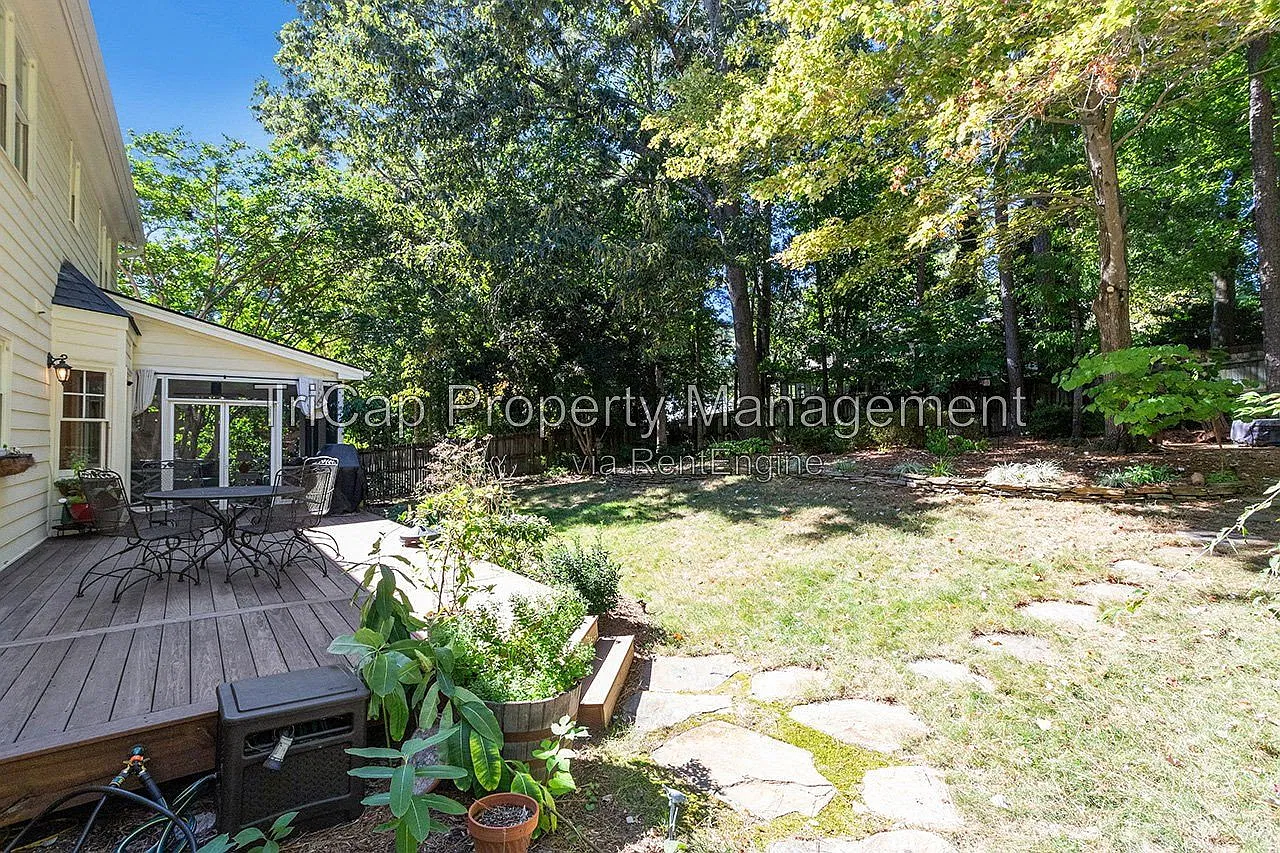 4 bed, 3.5 bath, 3412 sqft, $3,900 — Photo 4