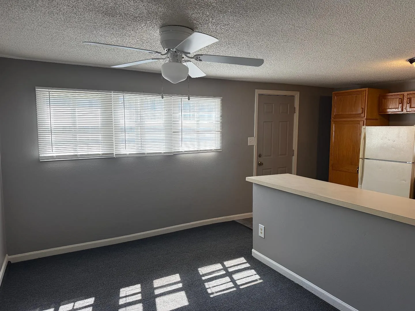 510 W Murray St - J — Photo 3