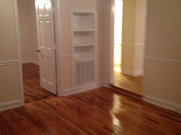 built in shelves in LR