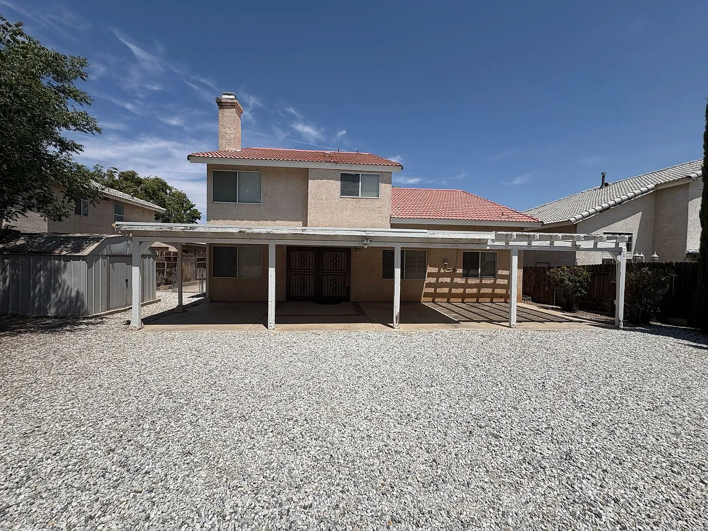 5 Bedroom, 2 Story,Spacious Victorville Home! Near Mall! — Photo 2
