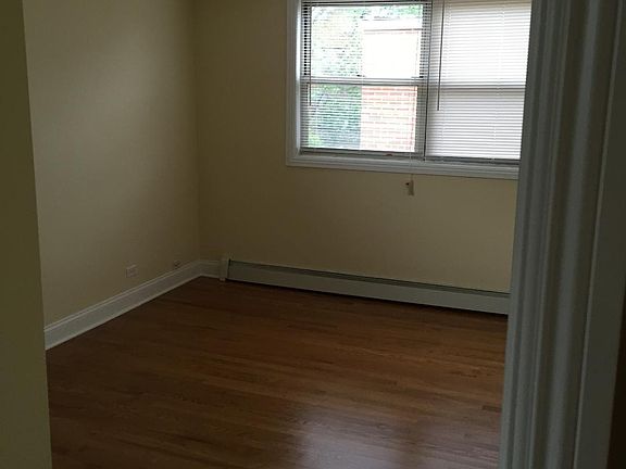 4th image of 2243 W Farwell Ave APT 2C