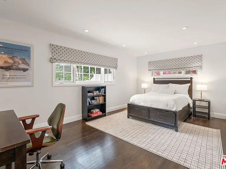 9023 Alto Cedro Dr — Photo 44