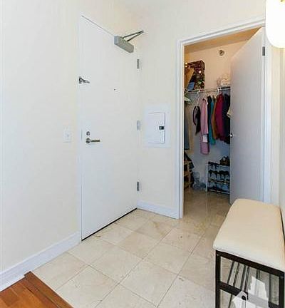 5th image of 512 N McClurg Ct APT 4001