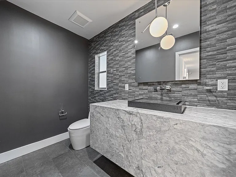 1455 S Castello Ave — Photo 16