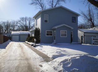 1713 7th Ave N, Grand Forks, ND 58203
