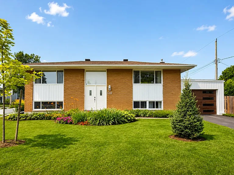 935 Thorndale Dr — Photo 1
