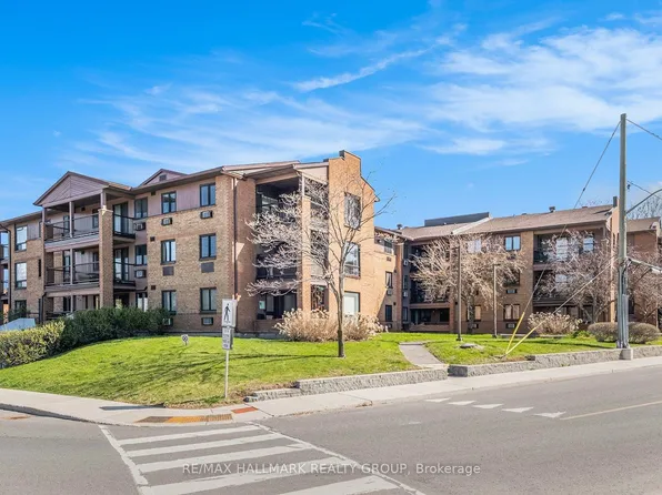 316 Savard Ave #306, Ottawa, ON K1L 7S2
