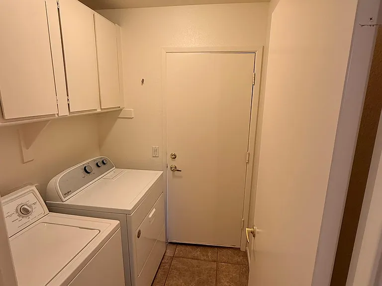 4556 E Charleston Ave — Photo 30
