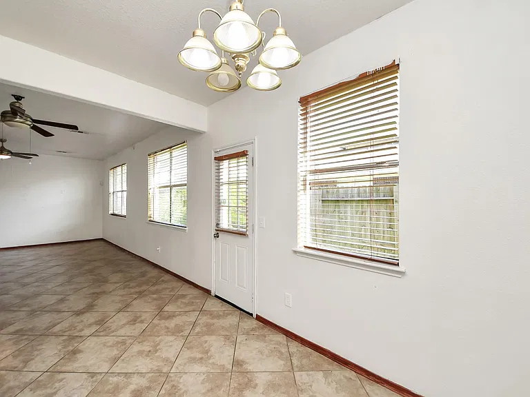 20218 Bronze Bluff Dr — Photo 7