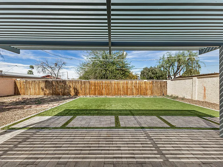 3234 E Friess Dr — Photo 22