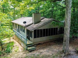 35 Castlewood Dr, Cadiz, KY 42211