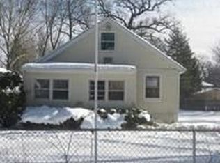 26343 N Oak Ave, Mundelein, IL 60060