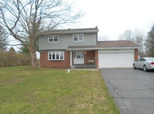 2141 Noon Rd, Jackson, MI 49201